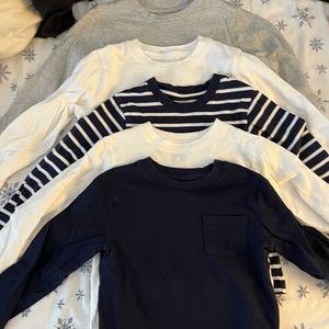 Gap long sleeve pocket tees